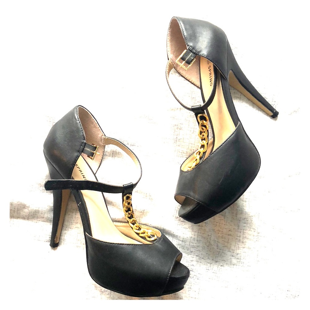 Gold Chain Black Platform Heels